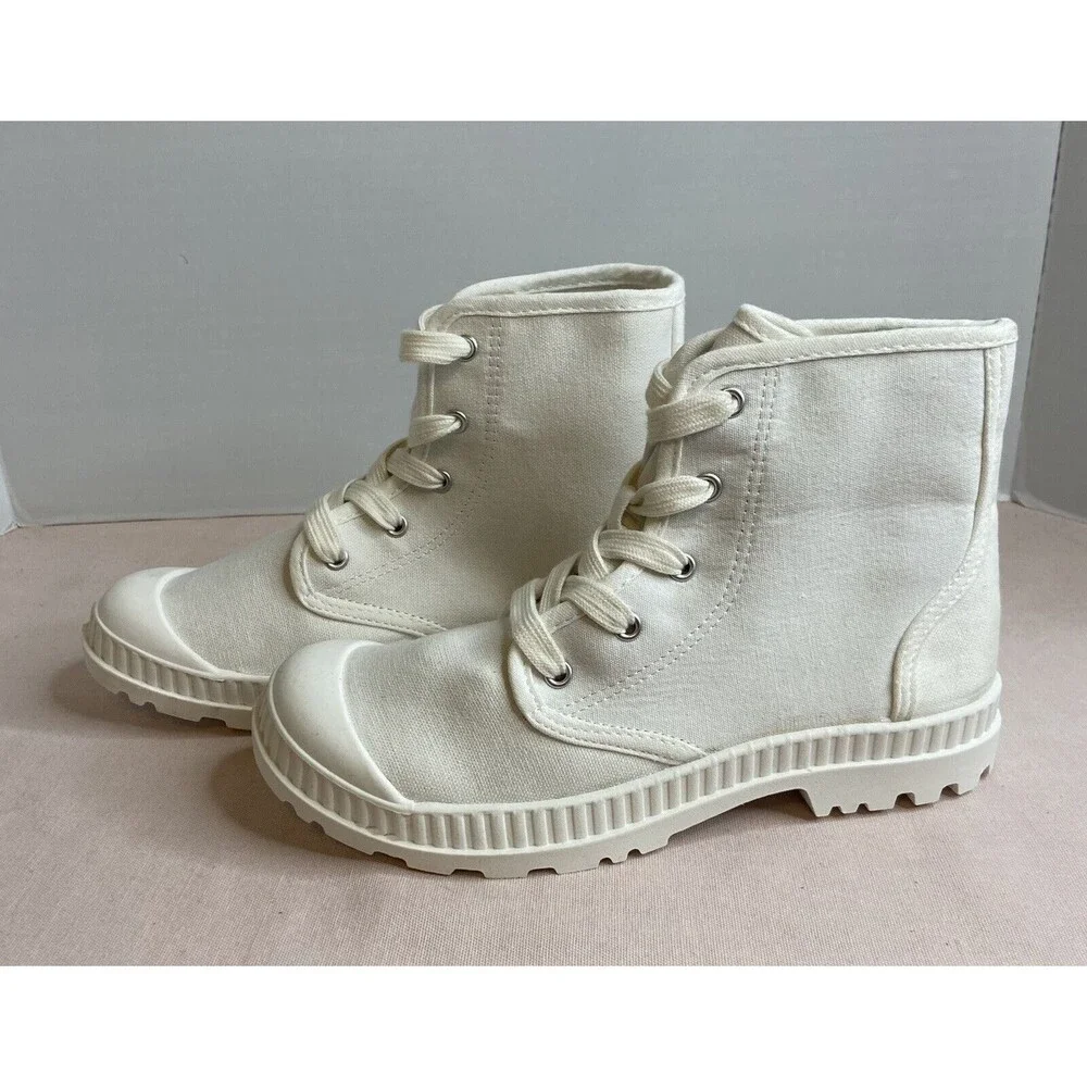 NWT Women's SO Dragonfruit Ankle Boots White Size 9.5 Med